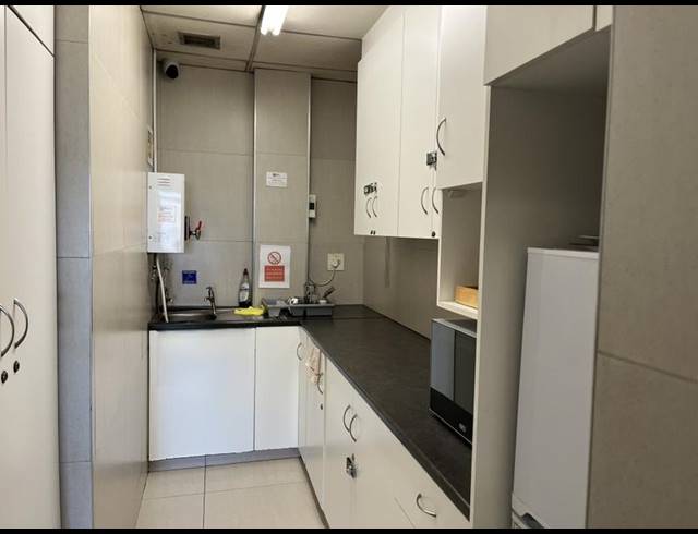 INDUSTRIAL PROPERTY TO RENT IN KILLARNEY GARDENS